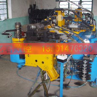 CNC50TDR全自动弯管机